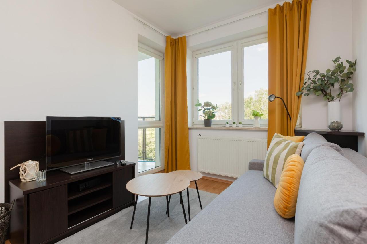 Cozy Apartment With Balcony Warszawa By Noclegi Renters Esterno foto